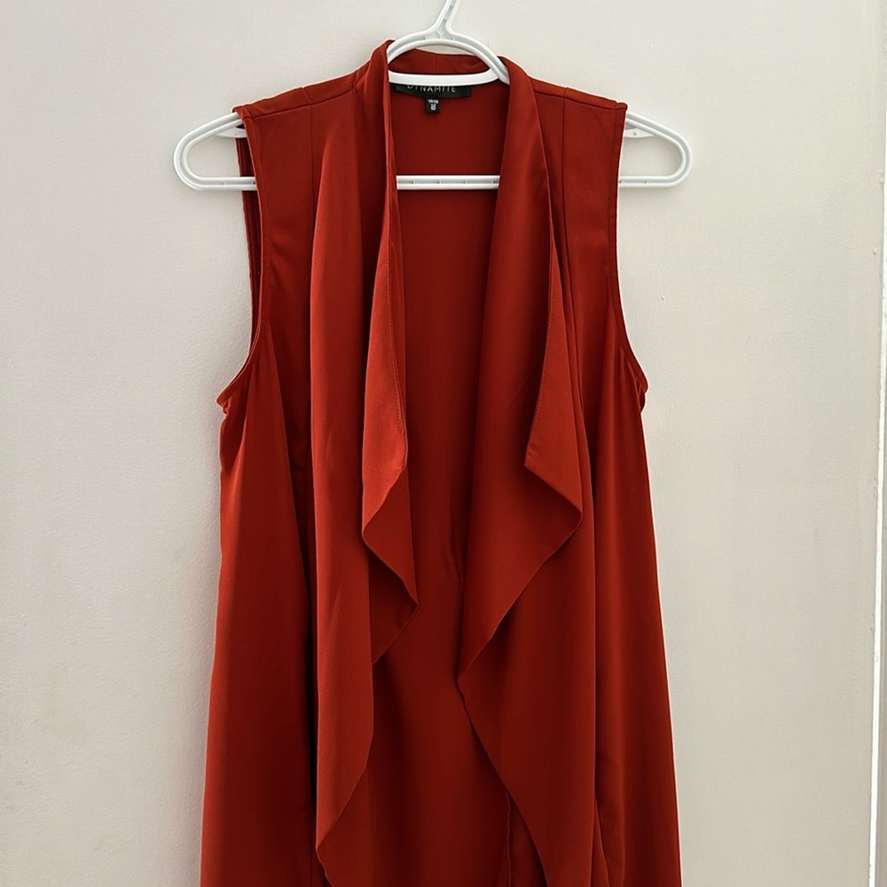 NWOT - Dynamite Burnt Orange Long Sleeveless Blazer